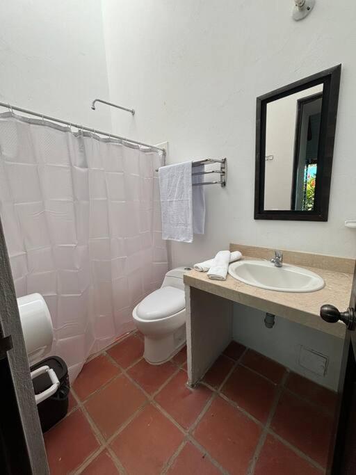 Hermosa Quinta con Piscina - Casa de 5 dormitorios - 2