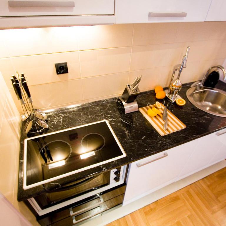 Vila Barović and Spa - Apartman sa 2 Spavaće Sobe i Terasom - 9