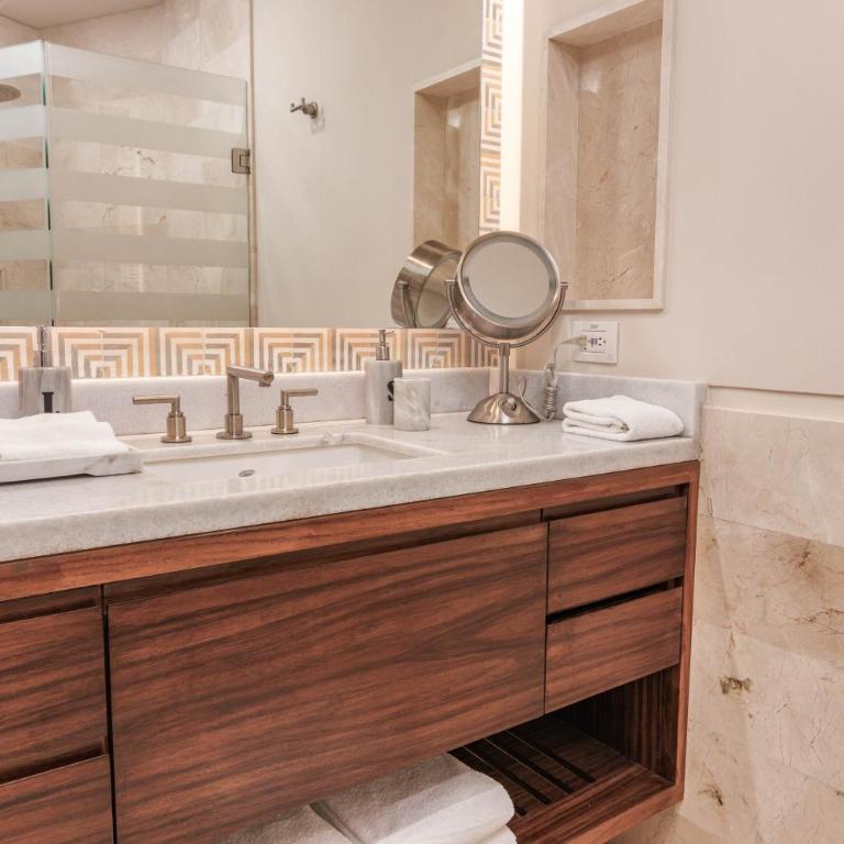 Oceanfront Chic Retreat Studio-Golf-Spa-Jacuzzi & more! - Apartamento de 3 dormitorios - 16