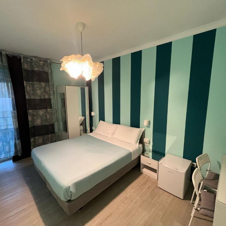 F.Rooms Napoli - Large Double or Twin Room - 1