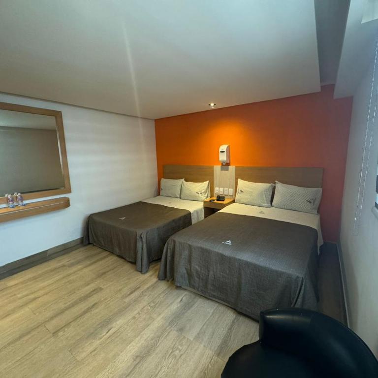 Hotel Moctezuma La Villa - Twin Room with Private Bathroom - 8