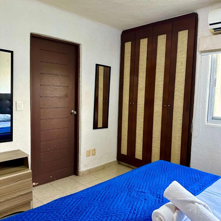 Departamento en Pb frente a la alberca - Apartamento de 2 dormitorios - 5
