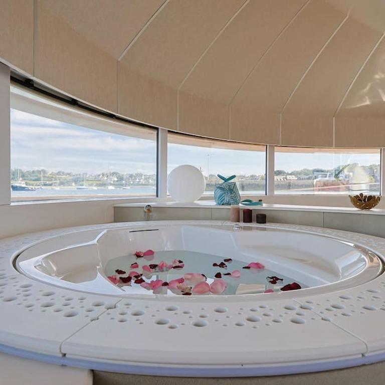 ANTHENEA Suite Hôtelière Flottante - Casa Mobile - 10