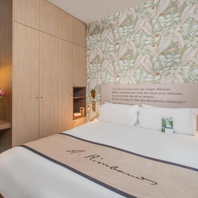 Hôtel Littéraire Arthur Rimbaud, BW Signature Collection - Superior Queen Room with Shower - Non-Smoking - 8
