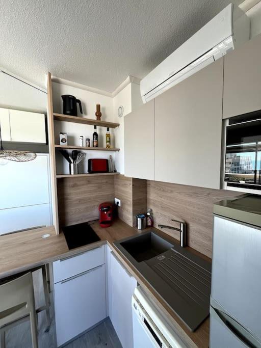 Sublime Appart Vue mer Piscine Clim - Apartment mit 1 Schlafzimmer - 46