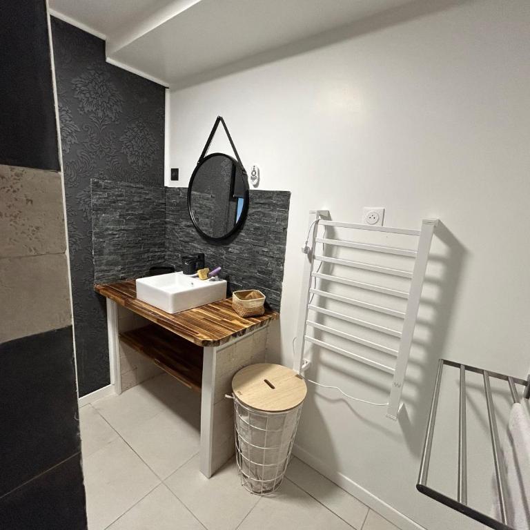 LOFT ATYPIQUE au COEUR de la PROVENCE - Maison 2 Chambres - 7