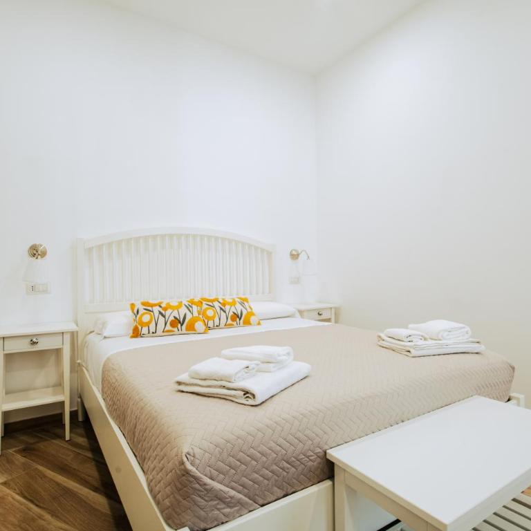 Lara's Home by I Borbone - Quadruple Room with Balcony - 9