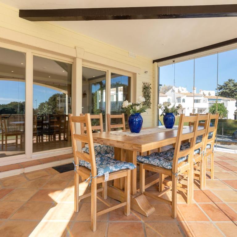 Lets in the Sun - Villa La Cala - Villa - 33