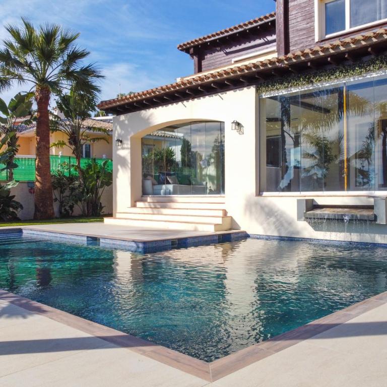 Lets in the Sun - Villa La Cala - Villa - 47