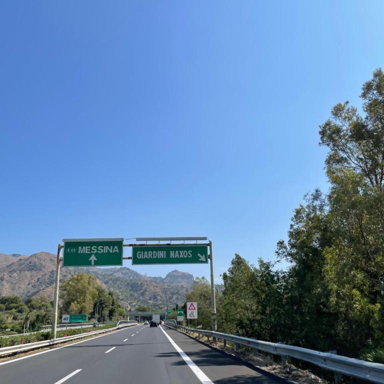 Casa vacanza "Glicine" Taormina-Trappitello - Appartamento con 1 Camera da Letto - 17