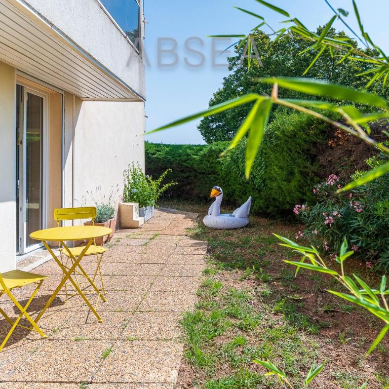 Nice Garden Apartment Pool Parking Air Conditioning Family Friendly - Appartement 2 Chambres - 7