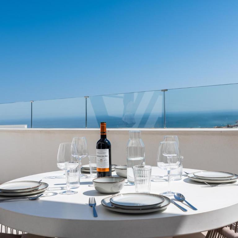 ViVi Homes - Gerrard, Terrace, Pool & Sea Vew - Apartment with Sea View - 6