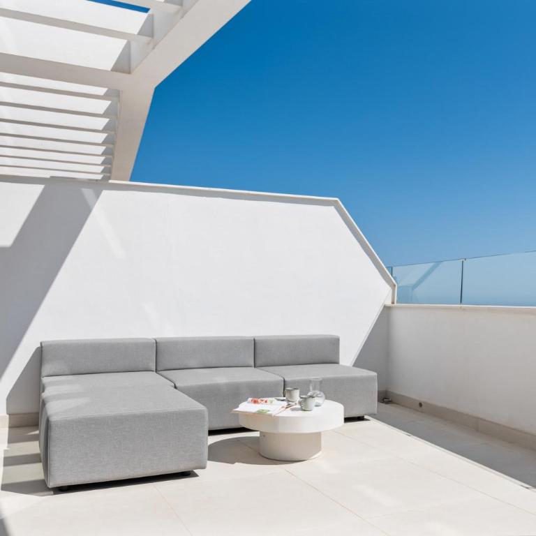 ViVi Homes - Gerrard, Terrace, Pool & Sea Vew - Apartment with Sea View - 31