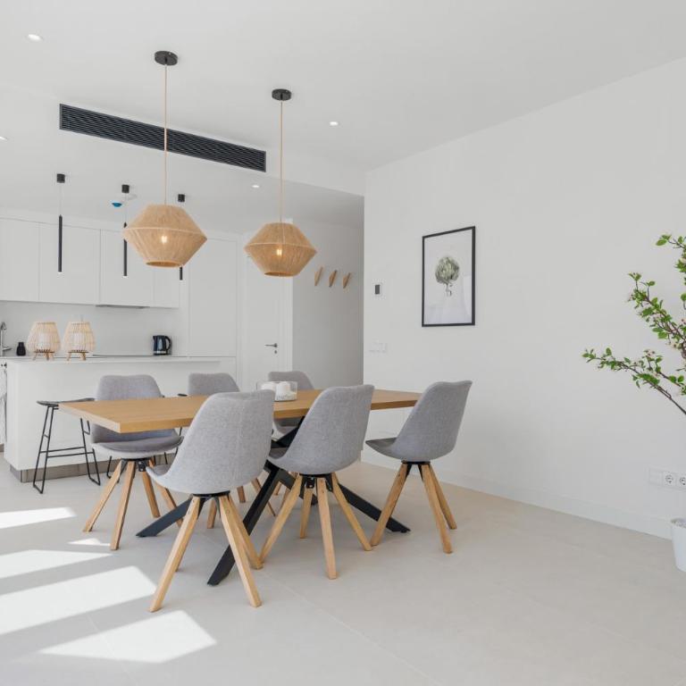 ViVi Homes - Gerrard, Terrace, Pool & Sea Vew - Apartment with Sea View - 15
