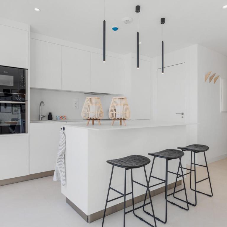 ViVi Homes - Gerrard, Terrace, Pool & Sea Vew - Apartment with Sea View - 17