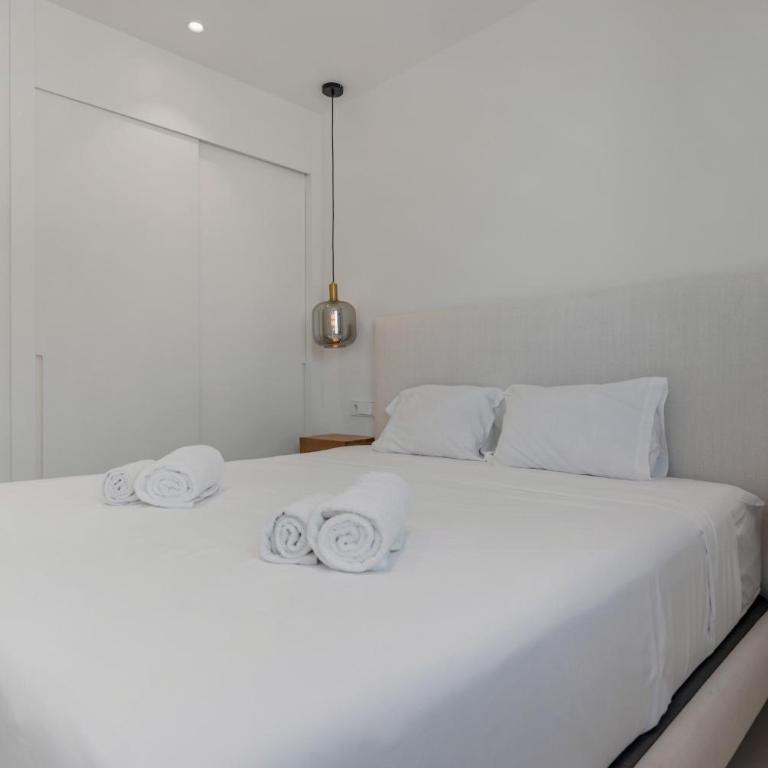 ViVi Homes - Gerrard, Terrace, Pool & Sea Vew - Apartment with Sea View - 19
