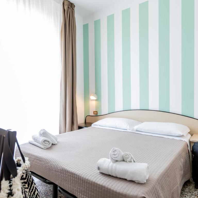 Beach Hotel Clerice - Camera Matrimoniale/Doppia con Letti Singoli con Balcone - 1