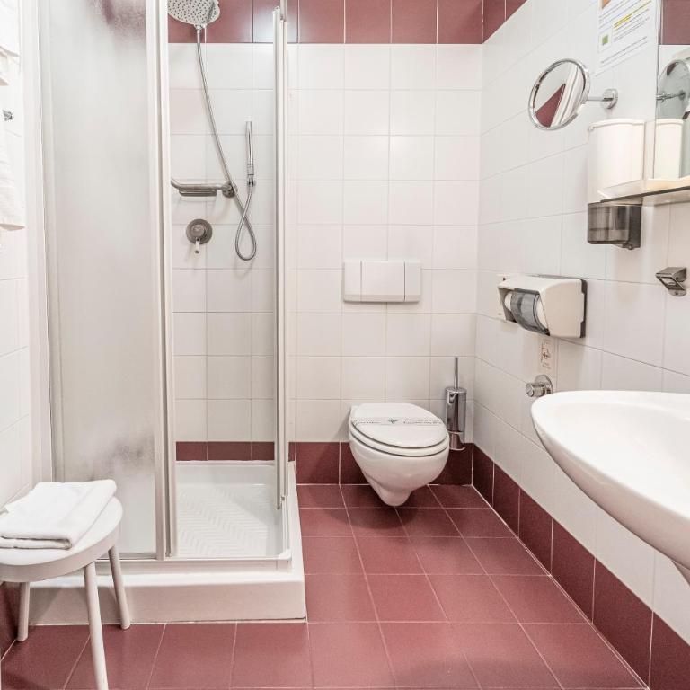 Hotel Italia - Camera Tripla Standard - 3