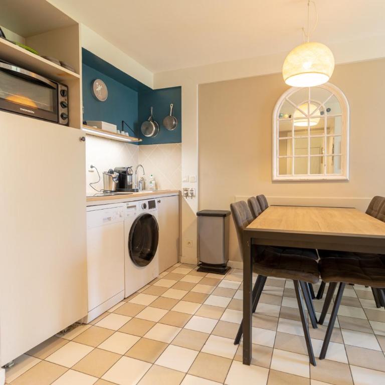 Appt 2 pièces cabine 6 pers avec piscine tennis parking gratuit 157 - Appartement - 12