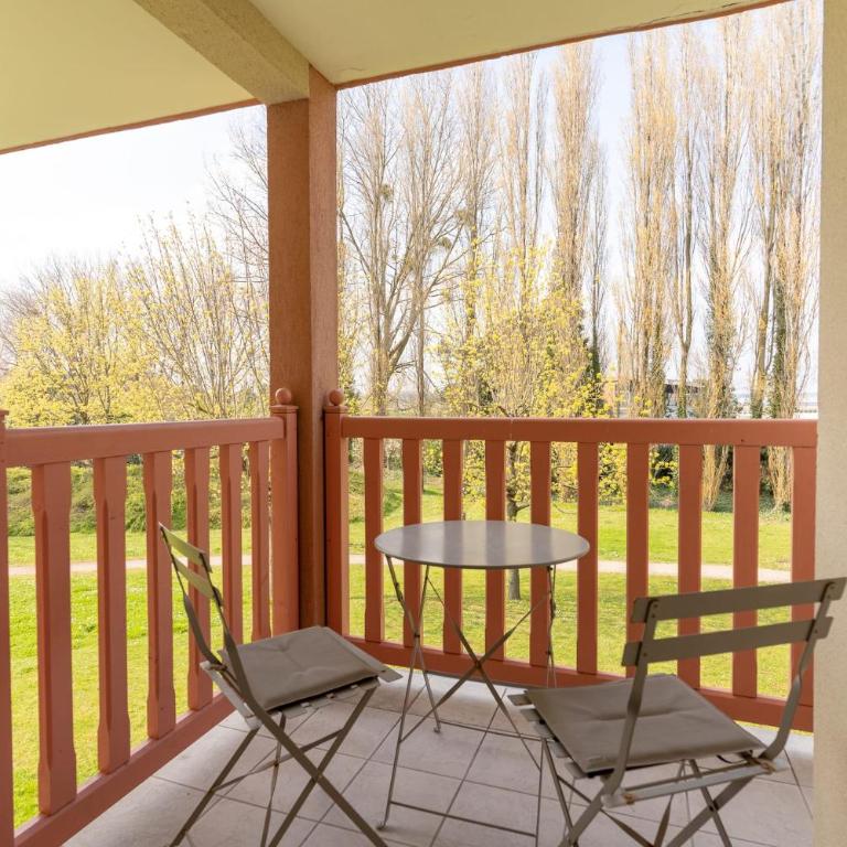 Appt 2 pièces cabine 6 pers avec piscine tennis parking gratuit 157 - Appartement - 22