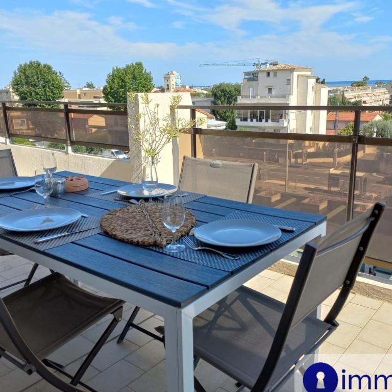 Air-conditioned apartment with park and swimming pool à Cagnes - Apartamento - 8