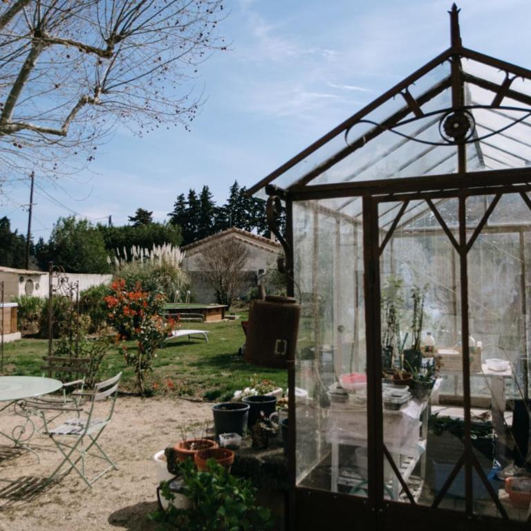 "Countryside Escape Charm and Serenity in Isle-sur-la-Sorgue" - Apartment - 9