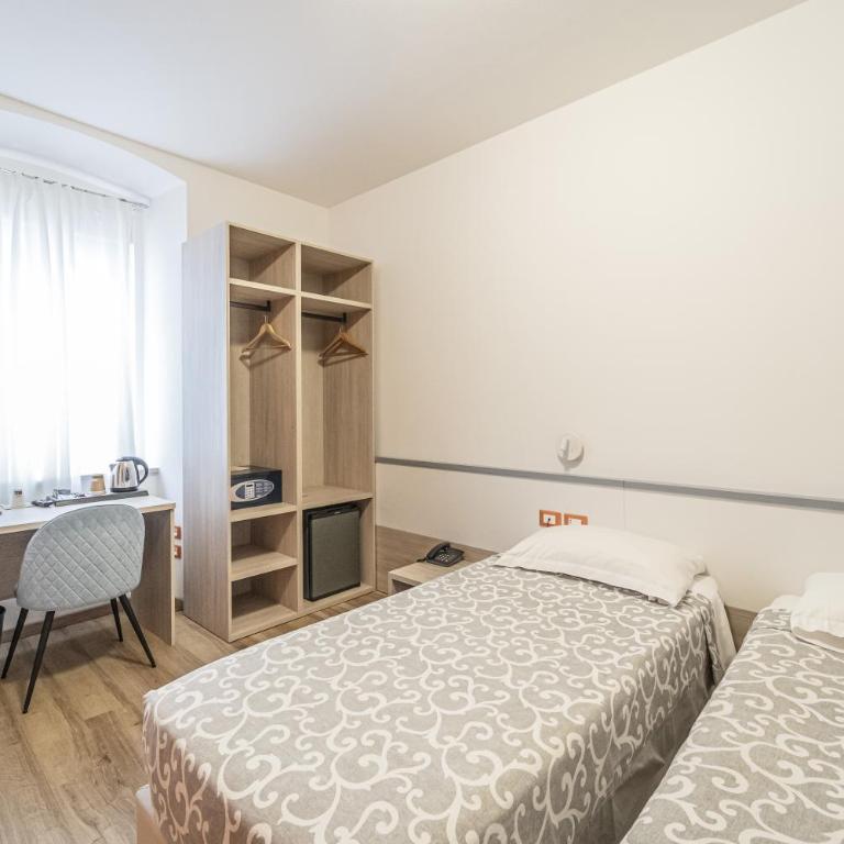 Hotel Italia - Camera Superior Matrimoniale/Doppia con Letti Singoli - 28