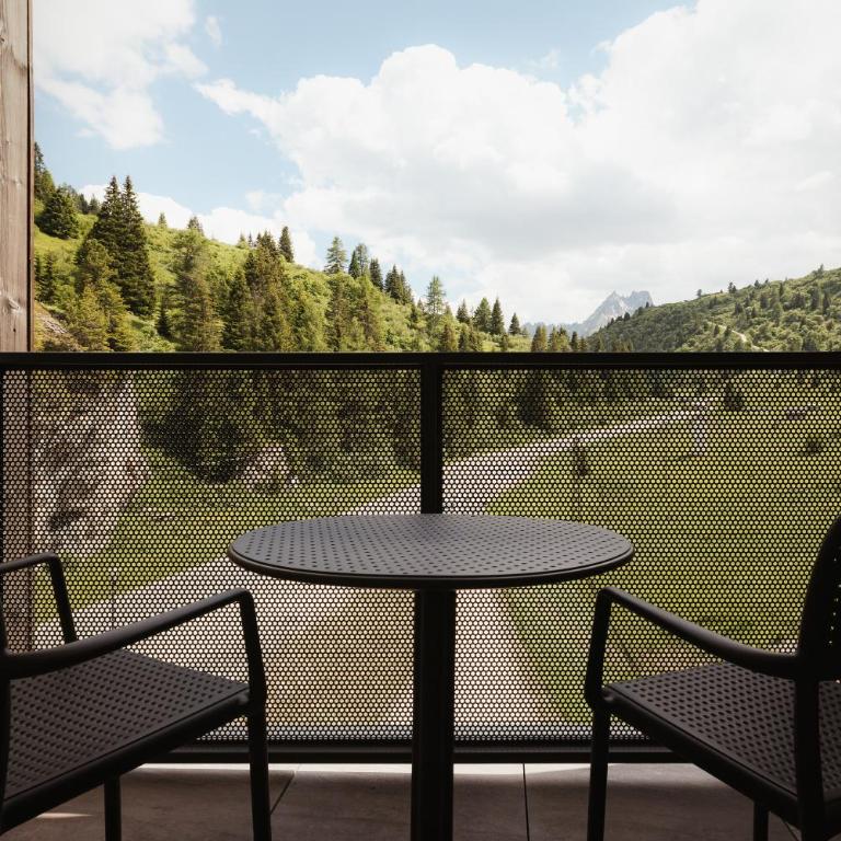 Hotel Boè Sport and Nature - Camera Matrimoniale/Doppia con Letti Singoli con Balcone - 1