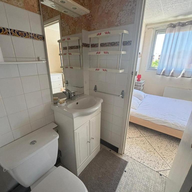 T2, 4 personnes, plage à 50 m et parking - L'Arbousier - Appartement 1 Chambre - 7