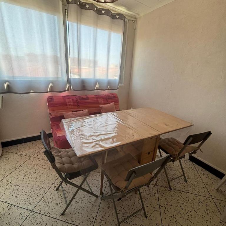 T2, 4 personnes, plage à 50 m et parking - L'Arbousier - Appartement 1 Chambre - 3