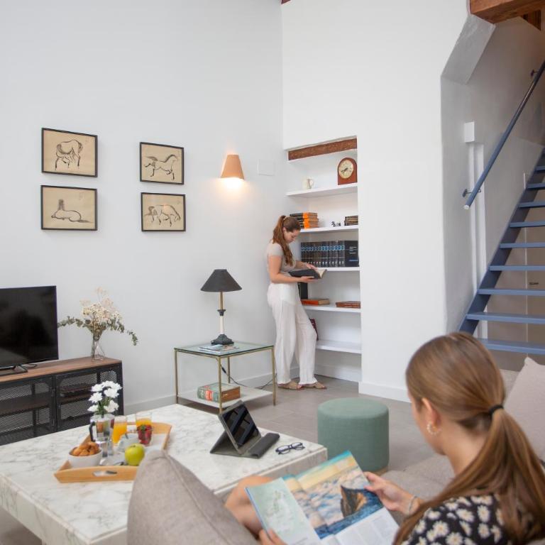 SingularStays Casa del Grao - Two-Bedroom Apartment - 3
