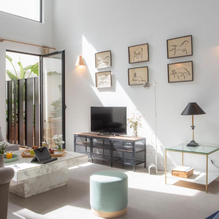 SingularStays Casa del Grao - Two-Bedroom Apartment - 9