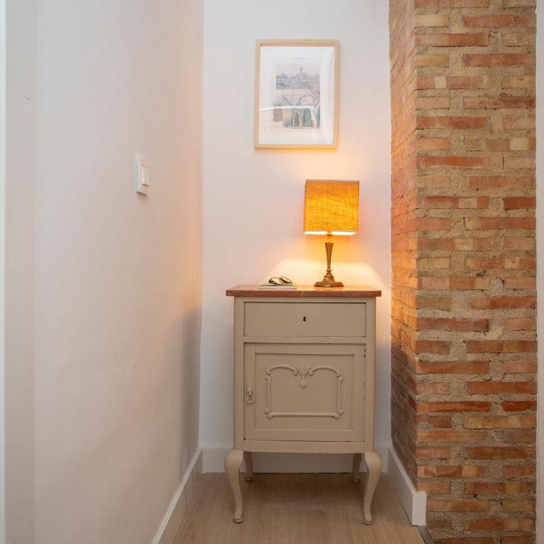 SingularStays Casa del Grao - Three-Bedroom Apartment - 14