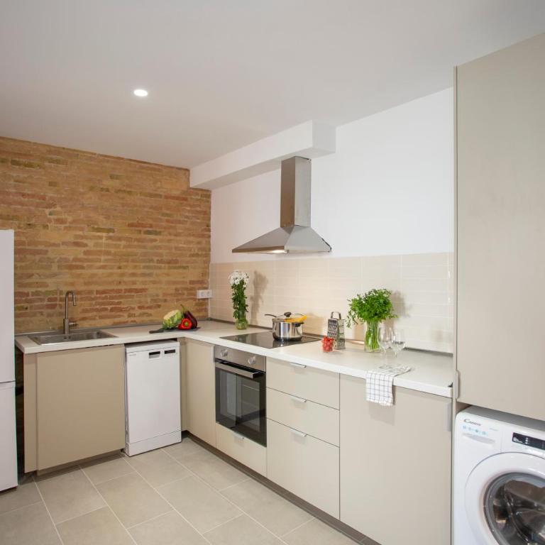SingularStays Casa del Grao - Three-Bedroom Apartment - 18