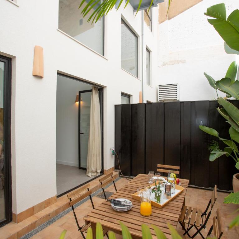 SingularStays Casa del Grao - Three-Bedroom Apartment - 25