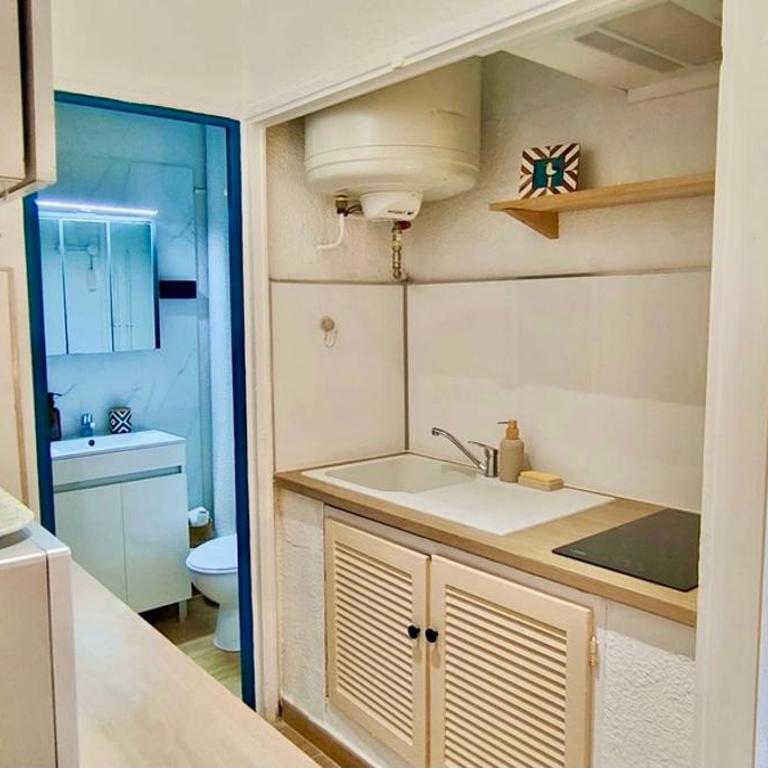 Joli studio à 1 minute de la mer - Apartment mit 1 Schlafzimmer - 5