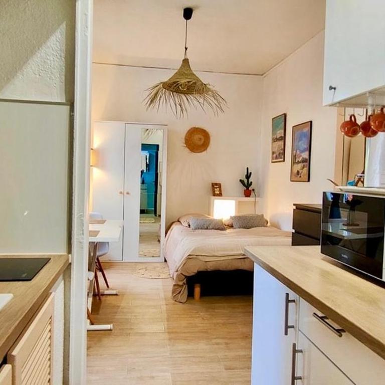 Joli studio à 1 minute de la mer - Apartment mit 1 Schlafzimmer - 11