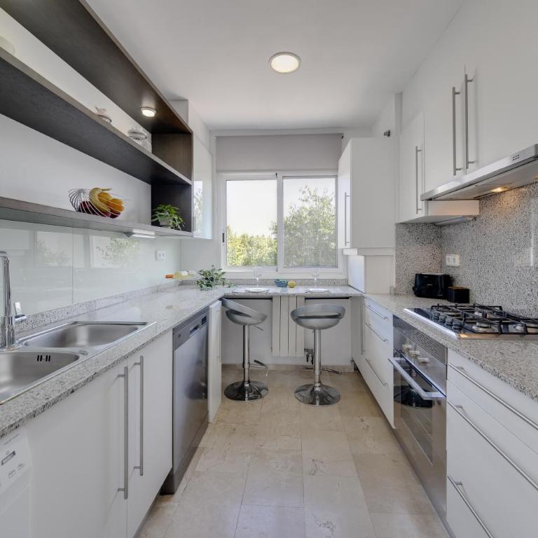 Apartamentos Oasis - Three-Bedroom Apartment - 7