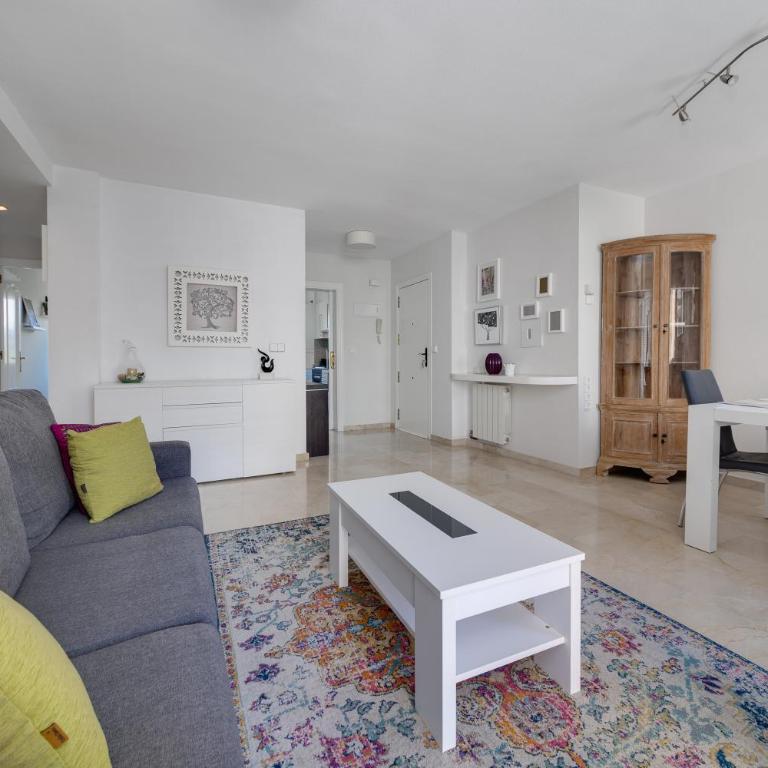 Apartamentos Oasis - Three-Bedroom Apartment - 11
