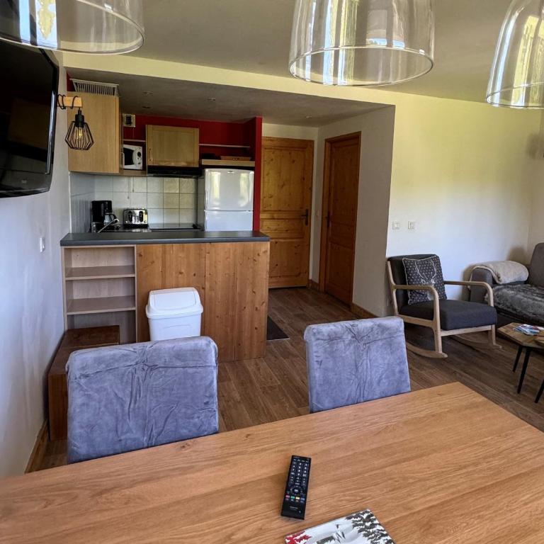 Appartement rénové 2 pièces · Ski aux pieds · Belle Plagne Haut · Piscine & Spa - One-Bedroom Apartment - 1