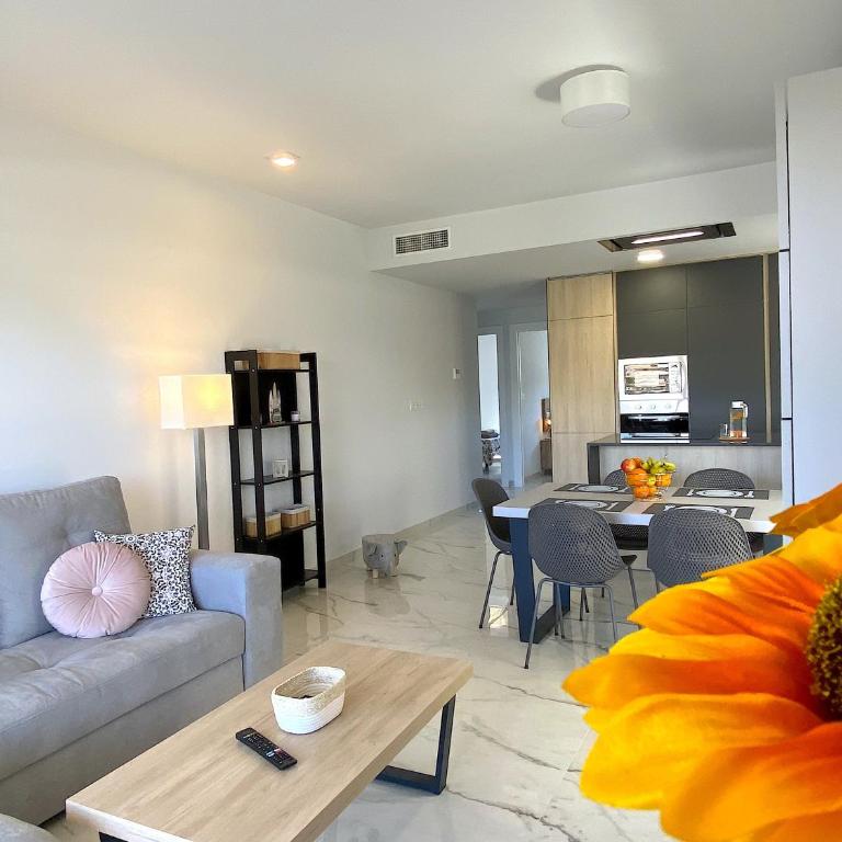 Fantástico apartamento con magnifica zona común - Apartamento de 2 dormitorios - 3