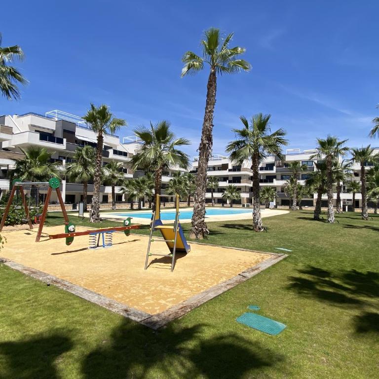 Fantástico apartamento con magnifica zona común - Apartamento de 2 dormitorios - 29