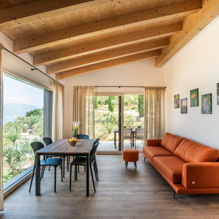 Podere Sabaina, Private Villa mit beheiztem Pool, Seeblick und 3 Wohneinheiten zur Alleinnutzung - Villa con Piscina Privata - 14