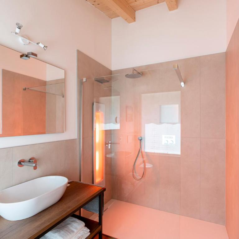 Podere Sabaina, Private Villa mit beheiztem Pool, Seeblick und 3 Wohneinheiten zur Alleinnutzung - Villa con Piscina Privata - 19