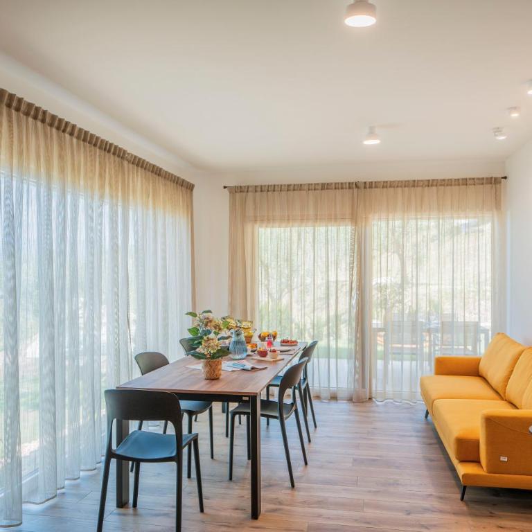 Podere Sabaina, Private Villa mit beheiztem Pool, Seeblick und 3 Wohneinheiten zur Alleinnutzung - Villa con Piscina Privata - 20