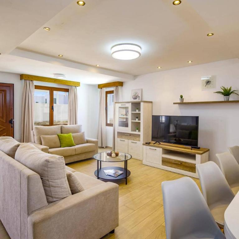 Villa Fayna by Villa Plus - Villa - 5