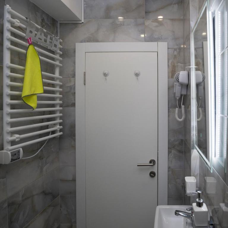 Inaya Apartman Free Parking - Apartman - 42