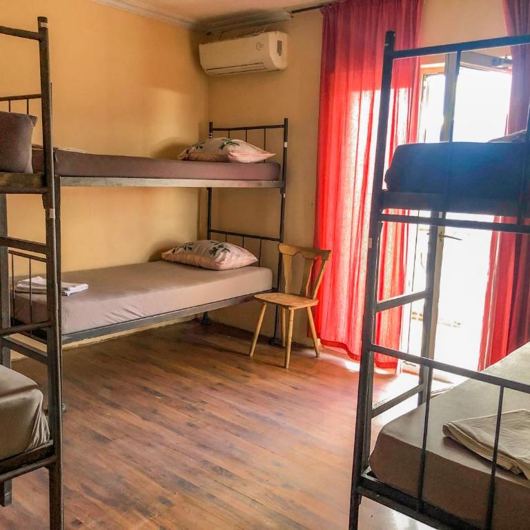 Hostel Anton - Krevet za Jednu Osobu u Šestokrevetnoj Spavaonici - 17