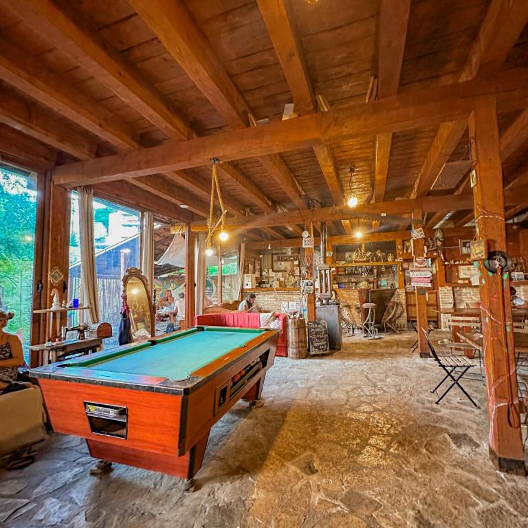 Hostel Anton - Deluks Dvokrevetna Soba sa Bračnim Krevetom i Balkonom - 2