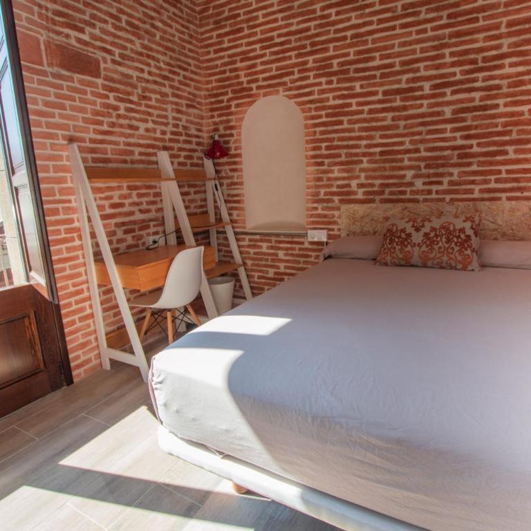 Barcelona Classic Catedral Apartments - Four-Bedroom Apartment - 4